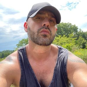 Meet your Posher, Nikolaos